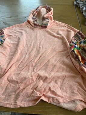 easel Peach Textured Knit Top with Patterned Trim